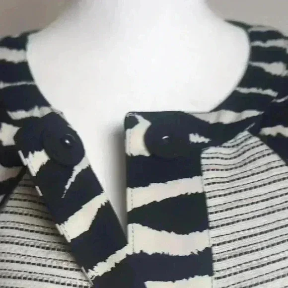 Chico's Stylish Black and White Women's Jacket - Picture 4 of 8